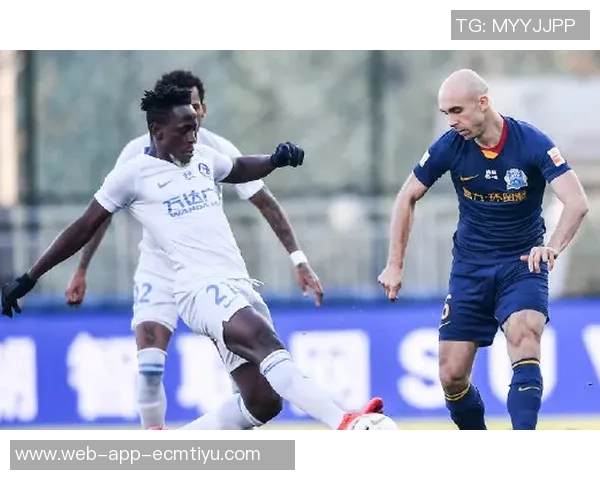 斯特拉斯堡逆转战局潘尼切利头球破门扳平比分展现实力